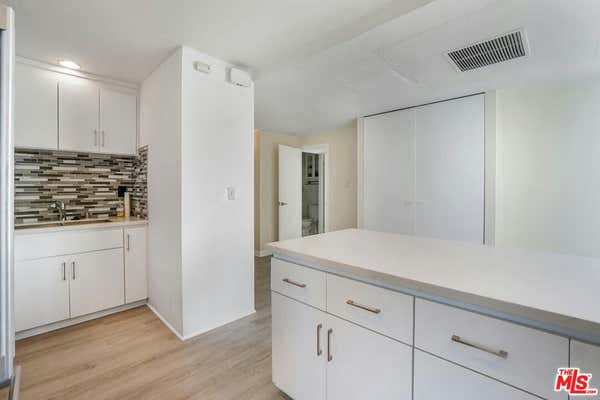 2 beds, 1 bath, 1,200 sqft, $6,288, Unit PH2