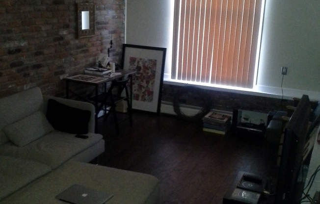 1 bed, 1 bath, 750 sqft, $1,395, Unit 905-30