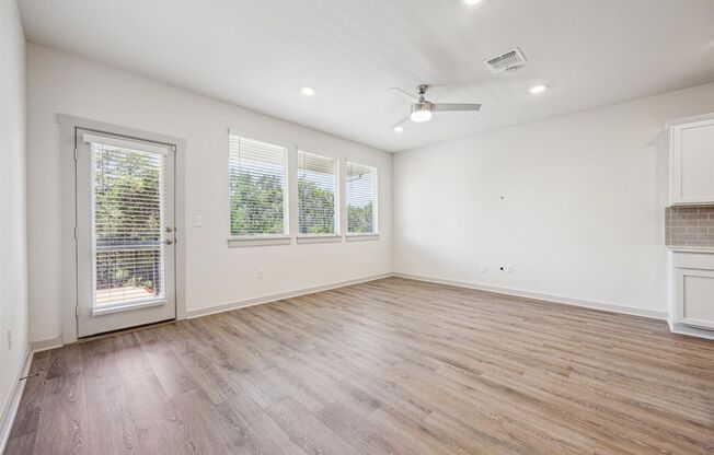 Beautiful 4 Bedroom/2 Bath Available Now!