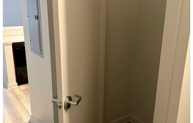 2 beds, 1 bath, 763 sqft, $1,375, Unit Unit 201