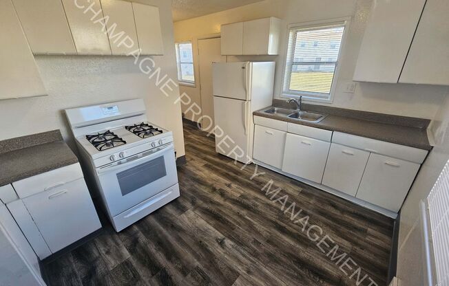 9508-9510 Harrison St.