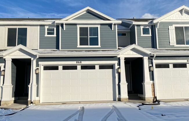 Brand-New Beautiful 3 Bedroom 2 Bathroom Condo in Wonderful Lehi!