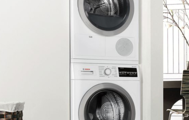 Studio, 1 bath, $2,995, Unit 5E