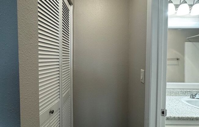 1 bed, 1 bath, 820 sqft, $2,340, Unit S047