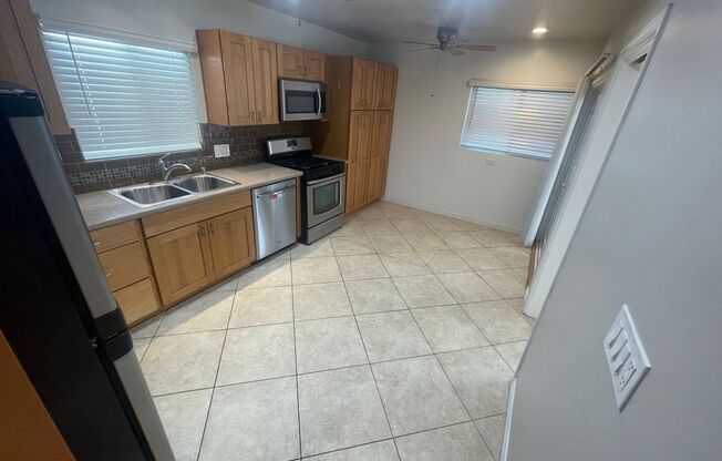 4BD/2BA House on 63rd!