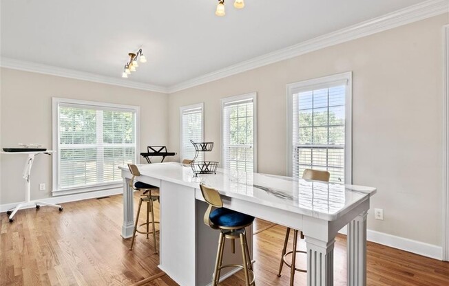 1035 EAGLES BROOKE DR