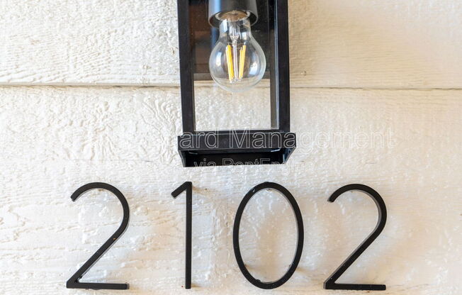 1 bed, 1 bath, 620 sqft, $1,050, Unit 2104