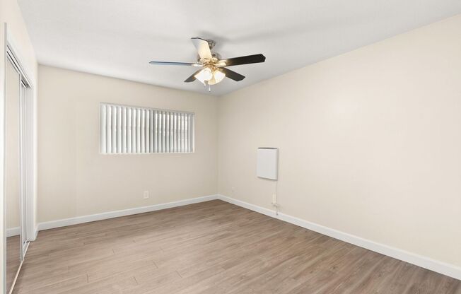 8123 - Sepulveda Apartments