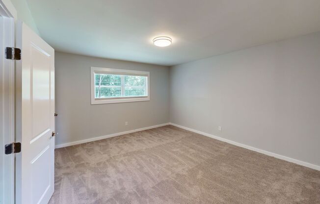 2 beds, 1.5 baths, 1,100 sqft, $1,325, Unit G1