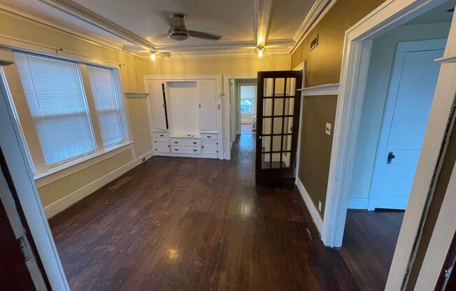 6 beds, 2 baths, 3,000 sqft, $2,849, Unit UNIT 19