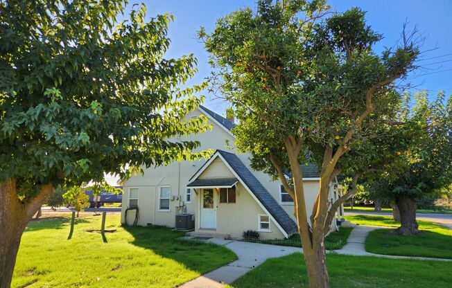 Country Home Between Empire and Waterford- 3 Bedroom 1 Bathroom With Central Heat And Air