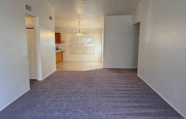 Cozy 3 bedroom for rent in Goodyear