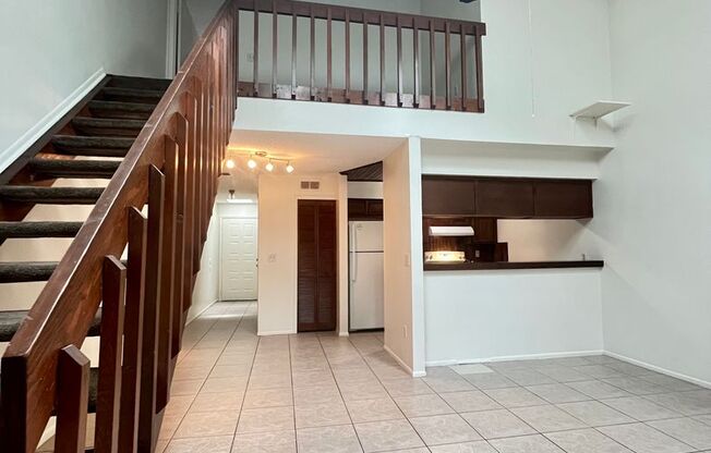 Two bedroom two bath townhome near UCF and Research Park!