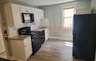 1 bed, 1 bath, $1,100, Unit 2nd Floor