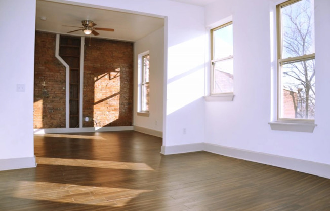 445 W MCMICKEN AVE