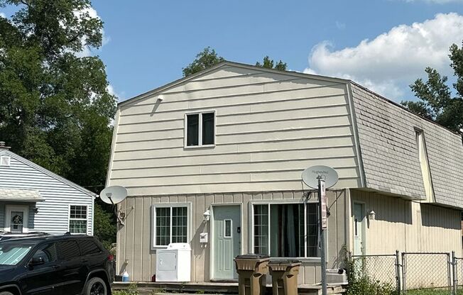 4 Bedroom House!