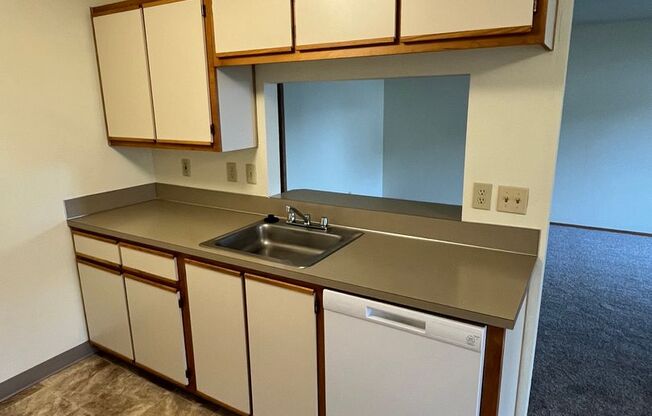 1 bed, 1 bath, 725 sqft, $1,250, Unit 3665D