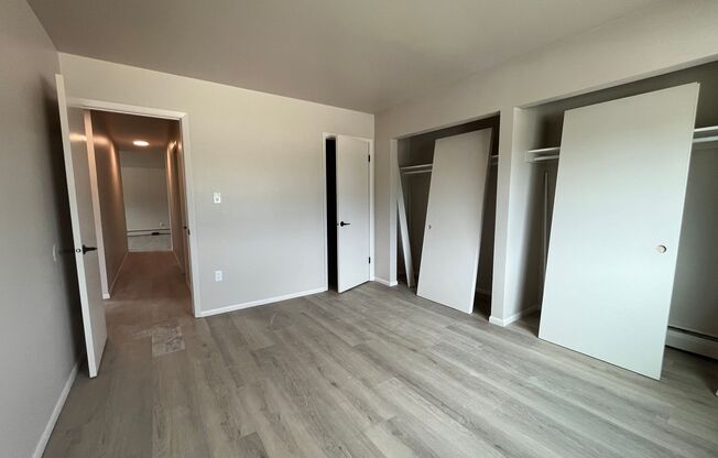 3 beds, 2 baths, $1,695, Unit 124