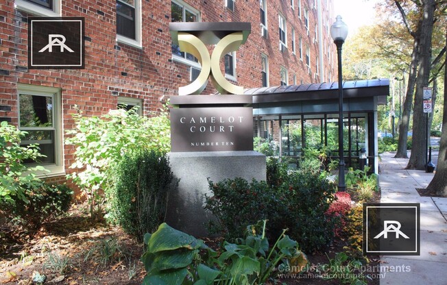 13 CAMELOT CT