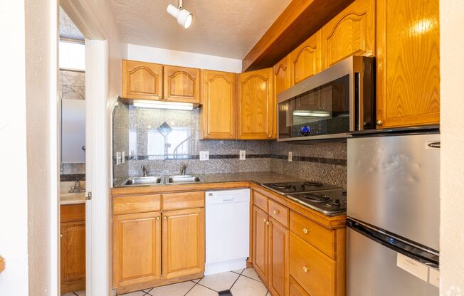 1 bed, 1 bath, 500 sqft, $1,395, Unit 313