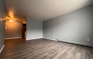 1576 N. Warren Ave.