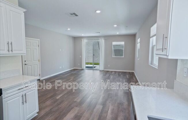 17111 ZION DR