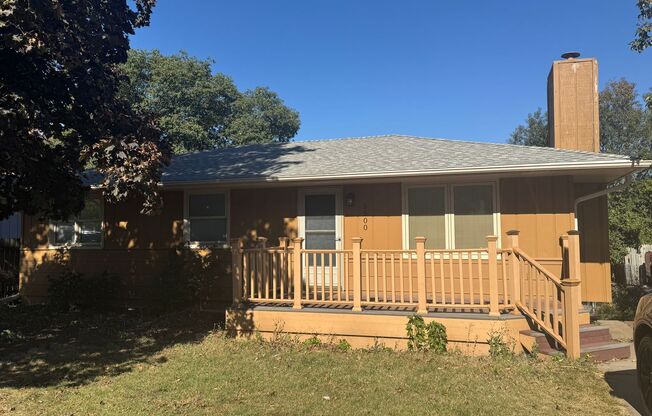 3 beds, 2 baths, $1,600