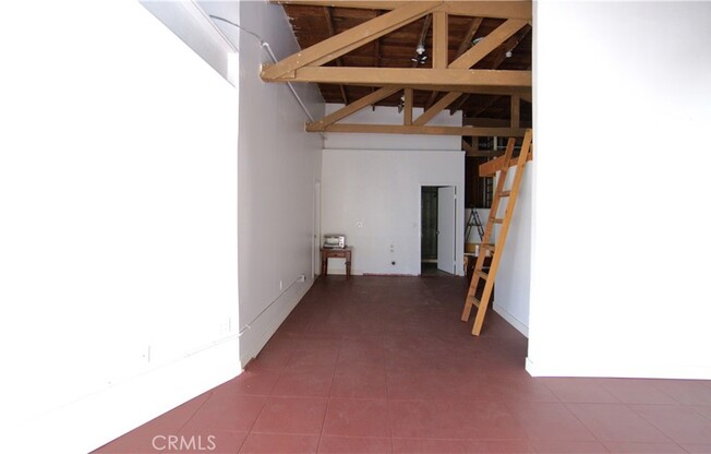 Studio, 579 sqft, $1,737