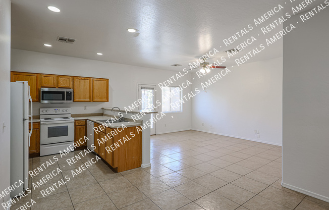 6837 N 81 DR