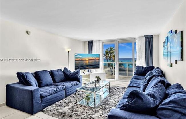 2 beds, 2 baths, $3,500, Unit # 206