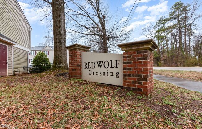 Great West Raleigh location convenient to NC State University, Downtown Raleigh, shopping, dining, and major roadways!