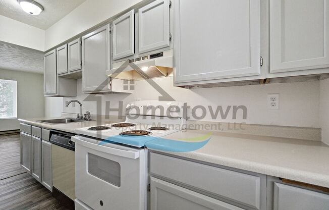 2 beds, 1 bath, 800 sqft, $1,200, Unit B6