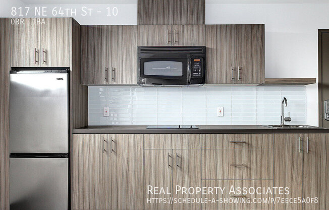 817 NE 64th St (oInnLiv)