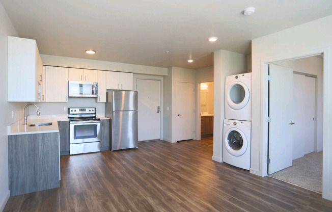 1 bed, 1 bath, 567 sqft, $1,800, Unit 01-220