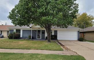 1838 CROOKS CT