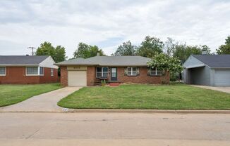 Charming 3-Bed Home with Spacious Backyard & Prime OKC Location