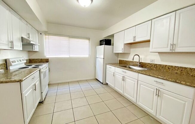 1904 Rexford Dr