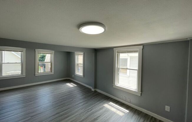 9 PATTEN CT