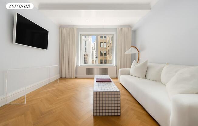 1 bed, 1 bath, 733 sqft, $5,995, Unit 9H