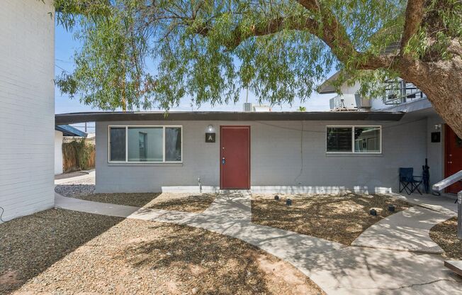 449 N Williams