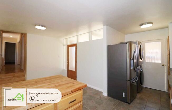 2 beds, 1 bath, $1,600