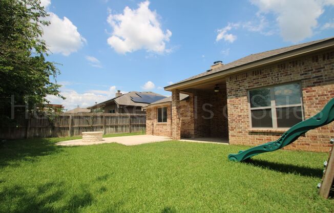 4 beds, 2 baths, $2,050