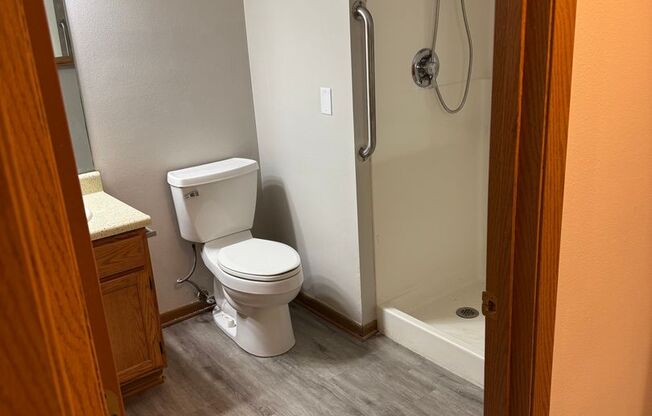 1 bed, 1 bath, 625 sqft, $1,100, Unit 109