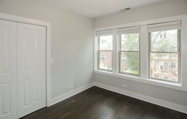 2 beds, 1 bath, 755 sqft, $2,675, Unit 3919-2E