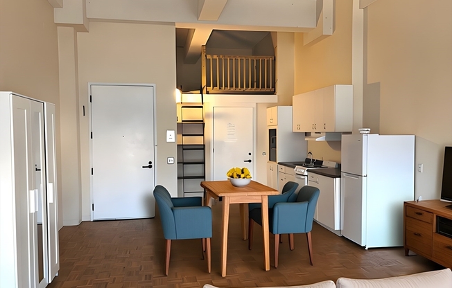 Studio, 1 bath, 500 sqft, $2,600, Unit 311