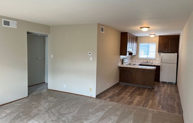 Gorgeous Concord Apartment!