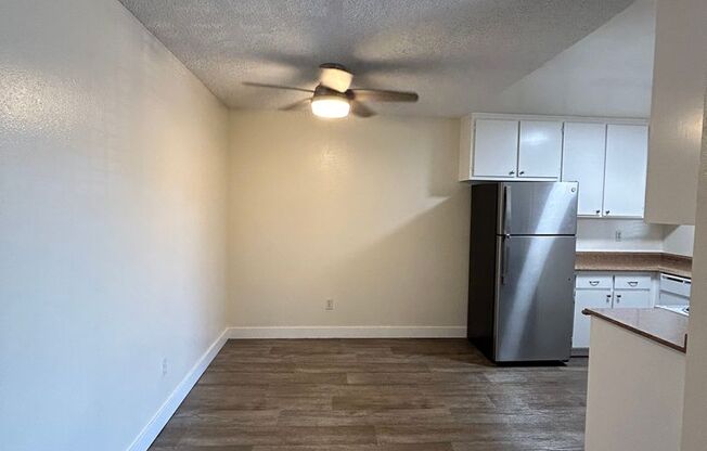 2 beds, 2 baths, 875 sqft, $1,995, Unit 23