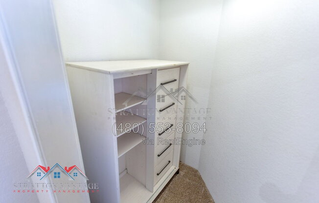 3 beds, 2.5 baths, 2,469 sqft, $2,525