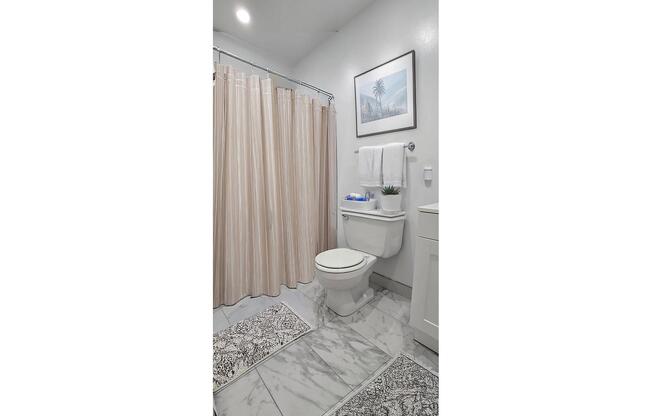 Studio, 1 bath, 375 sqft, $2,100, Unit 1F