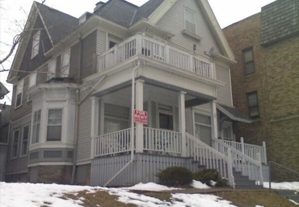 2929-31 N. Bartlett Ave